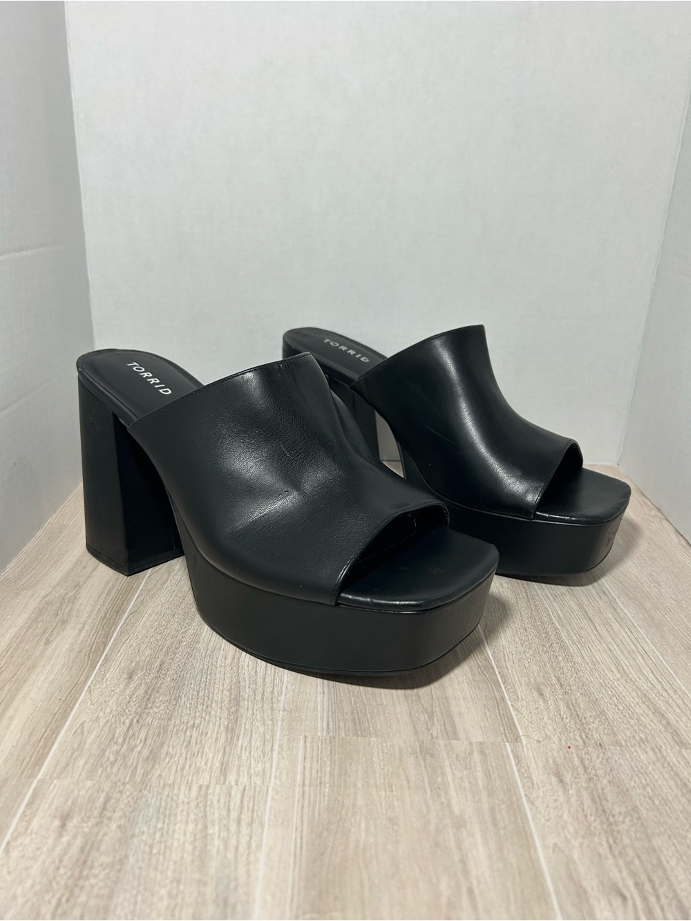 Torrid | Faux Leather Platform Chunky Heel Mule 13WW